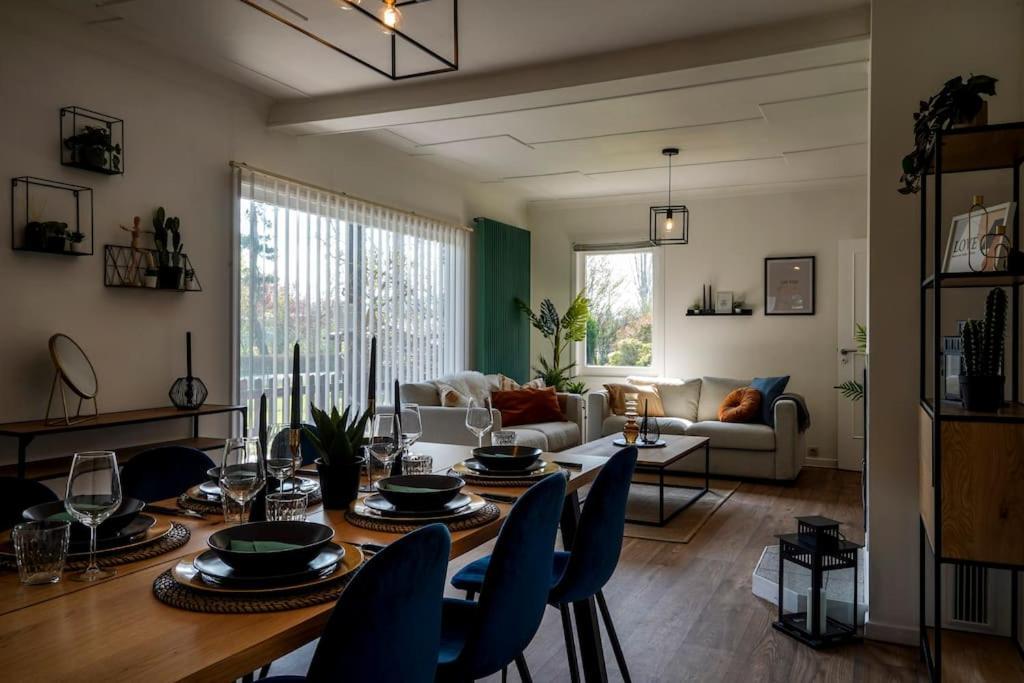 Villa Spacieuse Et Accueillante 몽스 외부 사진